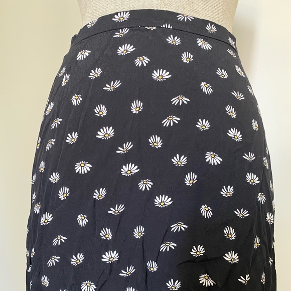 Aritzia Wilfred slip midi skirt - Picture 2 of 5